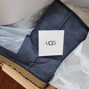 BRAND NEW AUTHENTIC UGG WOMEN'S NAVY  SZ 11